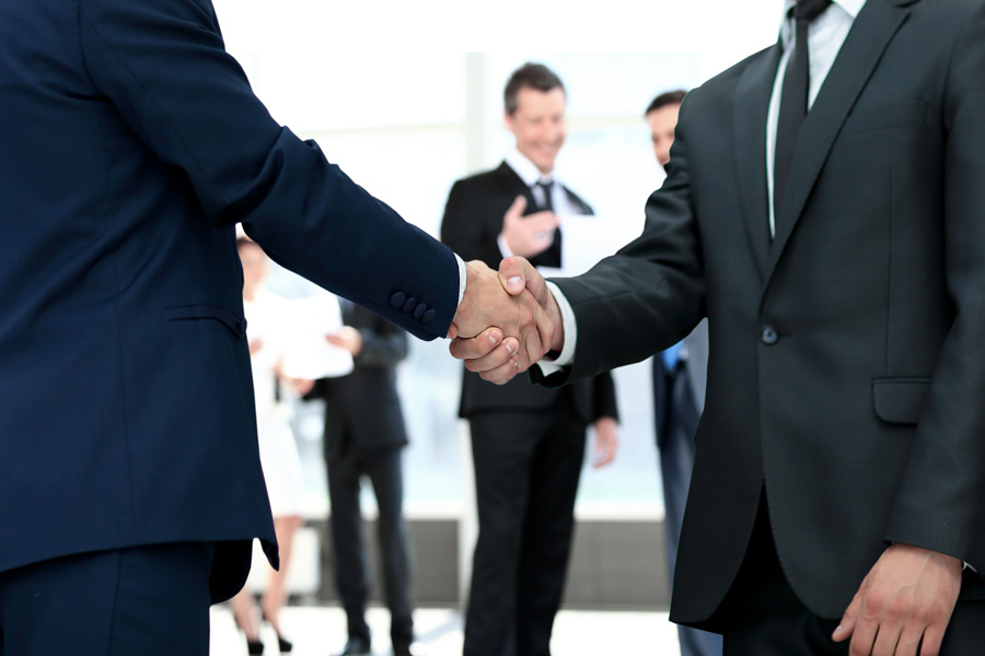 虹口區(qū)婚姻律師視角:孩子太小離婚判決的多維考量