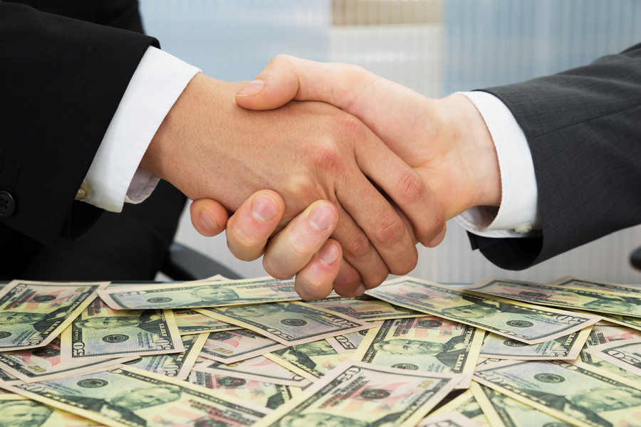 青浦區(qū)婚姻律師視角：開(kāi)庭被告不同意離婚時(shí)的判決情形