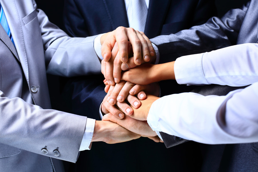 上海離婚律師解析：男方婚內(nèi)出軌，離婚怎么判？