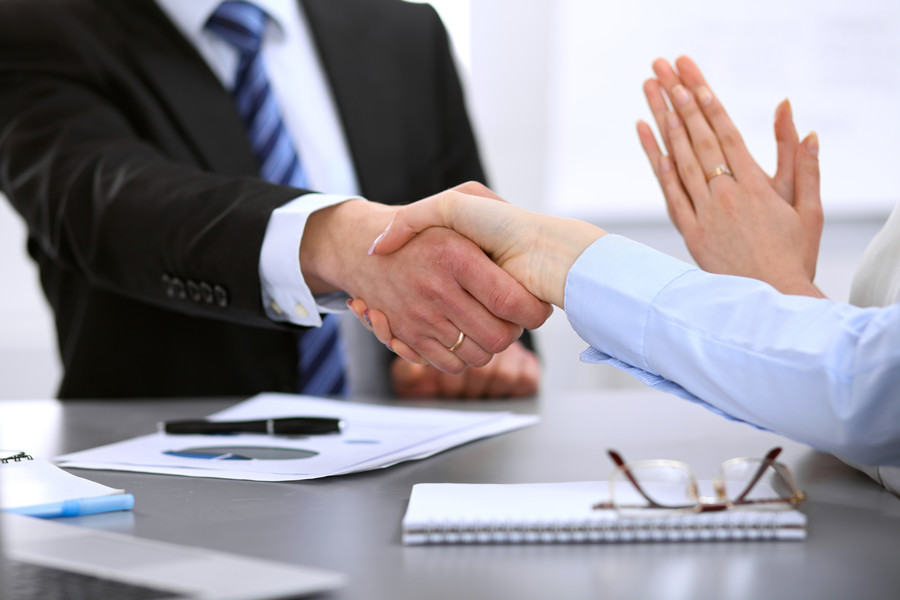 普陀婚姻律師解讀同居法律問題：同居是否被法律認定為違法行為？