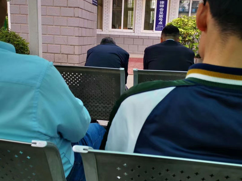 閔行婚姻律師來講講夫妻債務(wù)的舉證責(zé)任如何分配