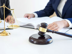 16歲被性侵，18歲產子，爸爸：“我有義務撫養被性侵生下的孩子”